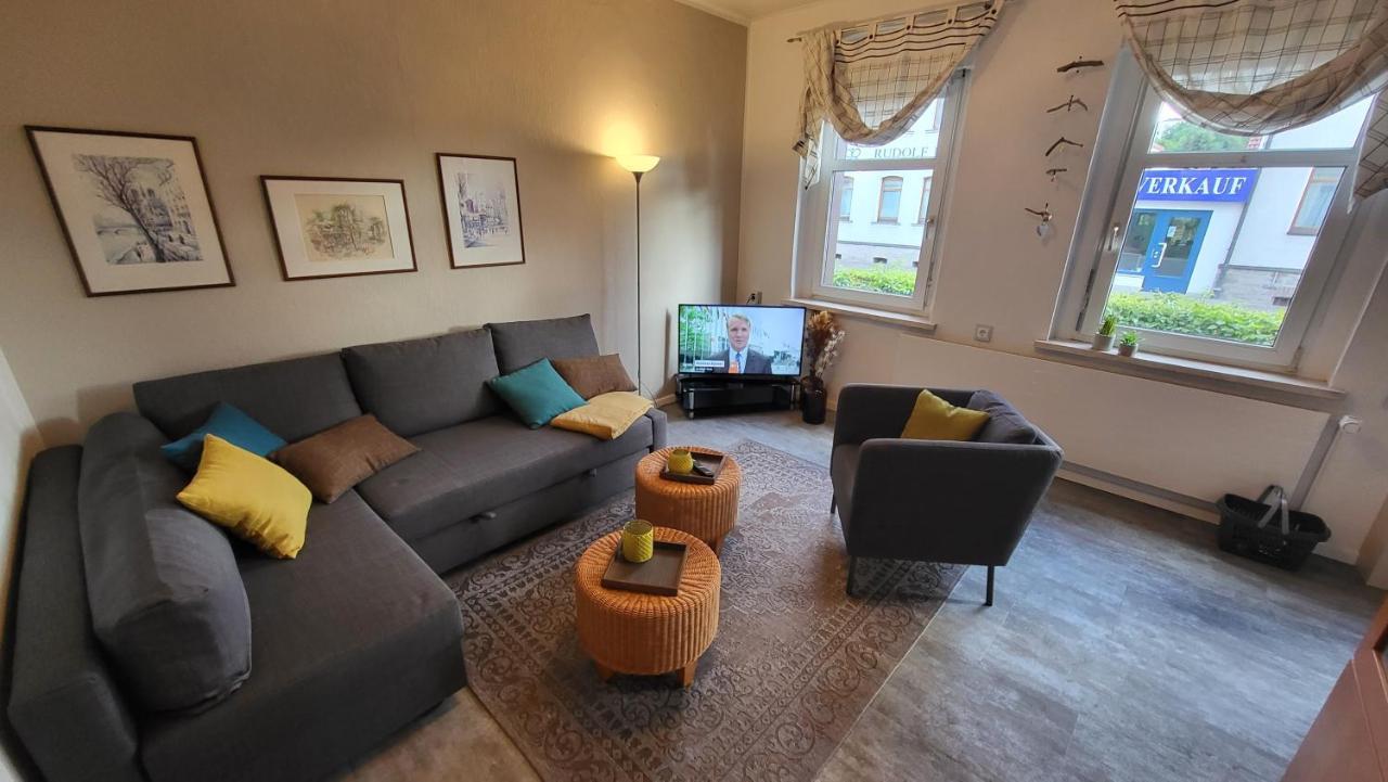 Apartments Am Saalebogen Mit Gartenterrasse, Grillkamin, Freie Parkplaetze 루돌슈타트 외부 사진